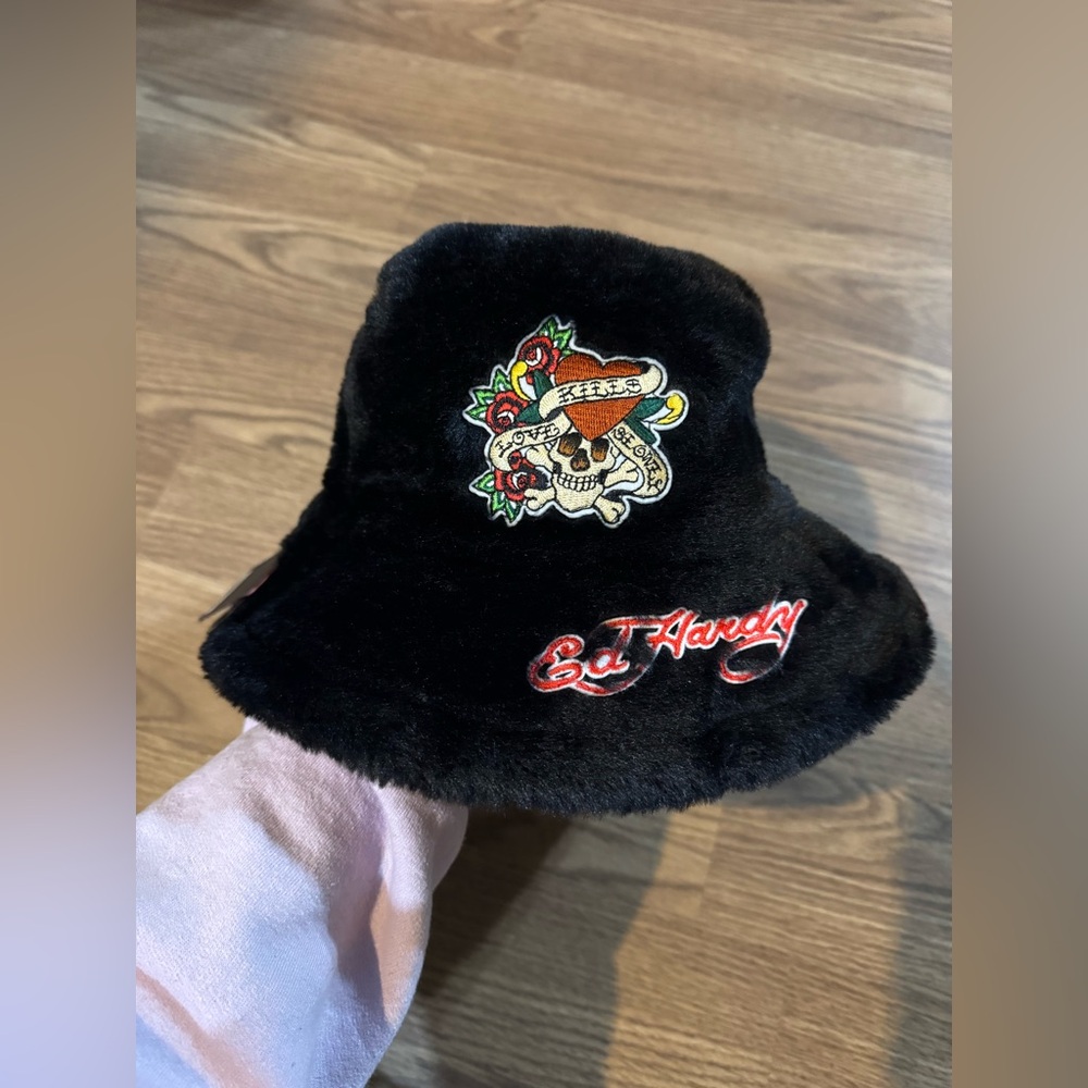 Ed Hardy  Black Skull Bucket Hat